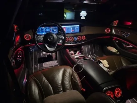 벤츠 w222 s클래스 s350d 후기형 64색 송풍구엠비언트 4D전동부메스터 출장엠비언트 / 부천, 수도권 출장