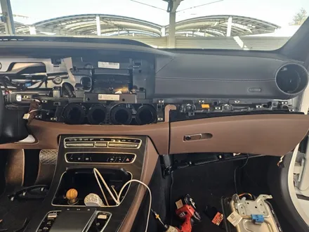 w213페이스리프트엠비언트 e250엠비언트 벤츠송풍구엠비언트 w213e350송풍구엠비언트 벤츠미드스피커엠비언트 e250전동부메스터 출장시공 출장엠비언트 / 부천, 수도권 출장