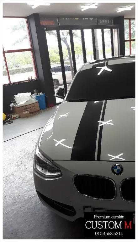대구랩핑 대구카스킨 BMW 118D스포츠 스트라이프데칼 포인트랩핑입니다(대구 커스텀엠 Custom M) / 대구 동구 용계동