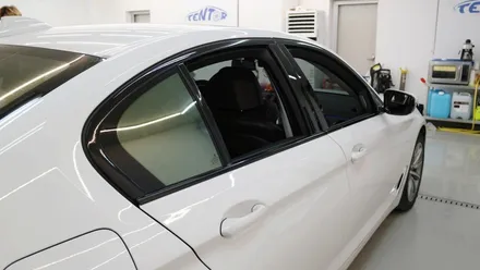 BMW_530e[부분랩핑]랩핑의 시작은 윈도우크롬 랩핑부터~ / 세종 장군면