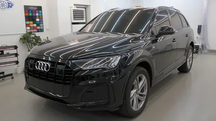 아우디(Audi)_Q7[전체크롬죽이기][3M 2080 유광블랙]세종랩핑/대전랩핑/청주랩핑/천안랩핑/공주랩핑 / 세종 장군면