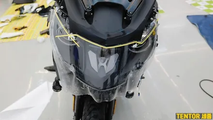 BMW_K1600bGT[전체랩핑]무지개빛 은은한 사틴화이트[3m 사틴고스트펄] / 세종 장군면