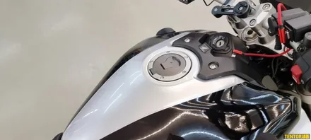 혼다_CB1000R[연료탱크랩핑][비닐프로그 메탈실버]세종랩핑/대전랩핑/청주랩핑/천안랩핑/공주랩핑/논산랩핑/고광택랩핑 / 세종 장군면