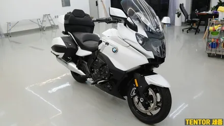 BMW_K1600bGT[전체랩핑]무지개빛 은은한 사틴화이트[3m 사틴고스트펄] / 세종 장군면