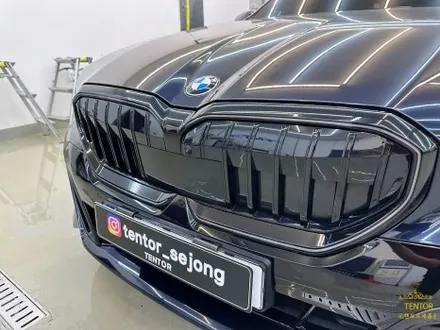 BMW_G60 5시리즈[아이코닉글로우 그릴랩핑, 생활보호PPF][3M 2080 유광블랙]세종랩핑잘하는곳/대전랩핑잘하는곳/청주랩핑잘하는곳/천안랩핑잘하는곳/공주랩핑잘하는곳 / 세종 장군면