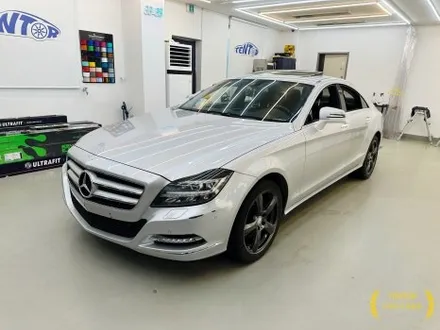 벤츠_CLS350[고광택전체랩핑][비닐프로그 Vinyl Frog 크리스탈 화이트]세종자동차랩핑/대전자동차랩핑/청주자동차랩핑/천안자동차랩핑/공주자동차랩핑/논산자동차랩핑/고광택전체랩핑 / 세종 장군면