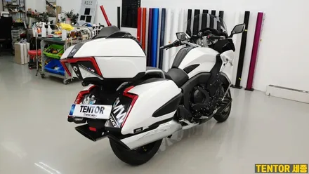 BMW_K1600bGT[전체랩핑]무지개빛 은은한 사틴화이트[3m 사틴고스트펄] / 세종 장군면