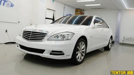 벤츠_S500[전체랩핑]헌옷 벗고 새옷입으니 킹이쁘네~~[3M 2080 유광화이트골드스파클]세종랩핑/대전랩핑/청주랩핑/천안랩핑/공주랩핑 / 세종 장군면
