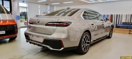 BMW_740i(i7)[듀오톤랩핑][에이버리 유광 버건디]]세종랩핑/대전랩핑/청주랩핑/천안랩핑/공주랩핑/7시리즈투톤랩핑 / 세종 장군면