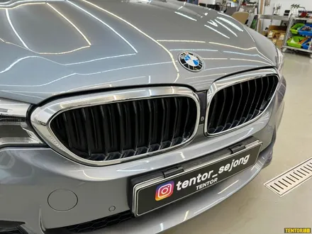 BMW_5시리즈[키드니그릴 랩핑, 헤드램프PPF][3M 2080 유광블랙]세종랩핑/대전랩핑/청주랩핑/천안랩핑/공주랩핑/논산랩핑 / 세종 장군면