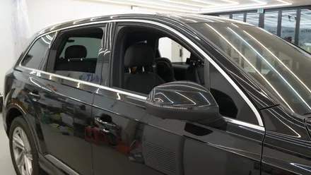 아우디(Audi)_Q7[전체크롬죽이기][3M 2080 유광블랙]세종랩핑/대전랩핑/청주랩핑/천안랩핑/공주랩핑 / 세종 장군면