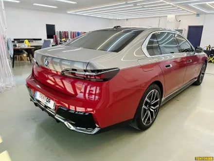 BMW_740i(i7)[듀오톤랩핑][에이버리 유광 버건디]]세종랩핑/대전랩핑/청주랩핑/천안랩핑/공주랩핑/7시리즈투톤랩핑 / 세종 장군면