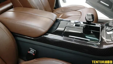 아우디(Audi)_A8[실내랩핑]까다로운 아우디 실내랩핑도 뚝딱뚝딱[3m 리얼카본]세종랩핑/대전랩핑/청주랩핑/천안랩핑/공주랩핑/논산랩핑/익산랩핑 / 세종 장군면