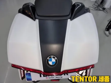 BMW_K1600bGT[전체랩핑]무지개빛 은은한 사틴화이트[3m 사틴고스트펄] / 세종 장군면