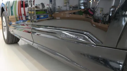 아우디(Audi)_Q7[전체크롬죽이기][3M 2080 유광블랙]세종랩핑/대전랩핑/청주랩핑/천안랩핑/공주랩핑 / 세종 장군면