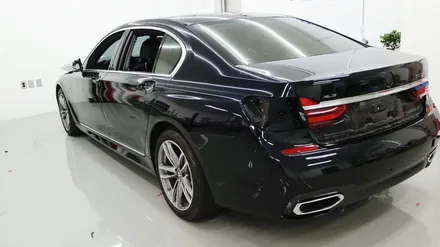 BMW_7시리즈~730LD[전체랩핑][에이버리 사틴블랙]유니크한 흑간지 / 세종 장군면