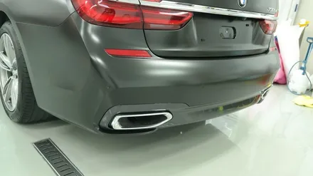 BMW_7시리즈~730LD[전체랩핑][에이버리 사틴블랙]유니크한 흑간지 / 세종 장군면