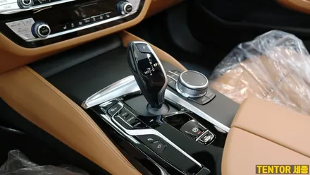 BMW_520i[실내랩핑,크롬죽이기]신차일때 랩핑은 굿초이스 / 세종 장군면
