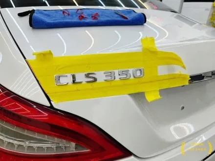 벤츠_CLS350[고광택전체랩핑][비닐프로그 Vinyl Frog 크리스탈 화이트]세종자동차랩핑/대전자동차랩핑/청주자동차랩핑/천안자동차랩핑/공주자동차랩핑/논산자동차랩핑/고광택전체랩핑 / 세종 장군면