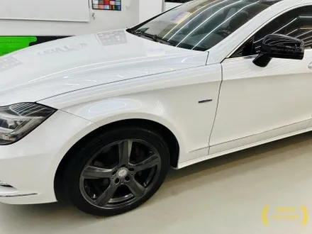 벤츠_CLS350[고광택전체랩핑][비닐프로그 Vinyl Frog 크리스탈 화이트]세종자동차랩핑/대전자동차랩핑/청주자동차랩핑/천안자동차랩핑/공주자동차랩핑/논산자동차랩핑/고광택전체랩핑 / 세종 장군면