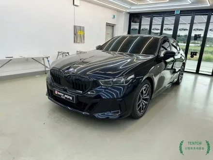 BMW_5시리즈[아이코닉글로우 랩핑][3M 2080 유광블랙]세종BMW그릴랩핑,대전BMW그릴랩핑,청주BMW그릴랩핑,천안BMW그릴랩핑,공주BMW그릴랩핑 / 세종 장군면