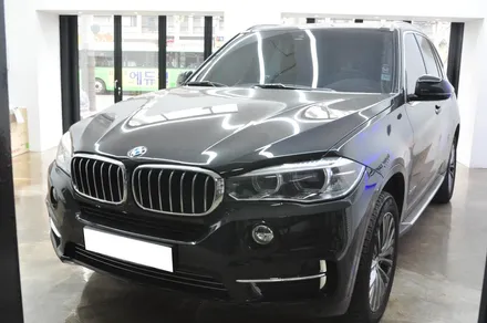 2017 BMW X5 xDrive 30d (F15) 솔라가드 퀀텀으로 전체 재시공 아이나비 블랙박스 QXD3000 - 솔라가드 프리미엄 동대문점 / 서울 동대문구 답십리동