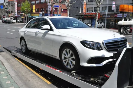 메르세데스 벤츠 E220d(W213) 익스클루시브 솔라가드 퀀텀 시공 - 솔라가드 프리미엄 동대문점 / 서울 동대문구 답십리동