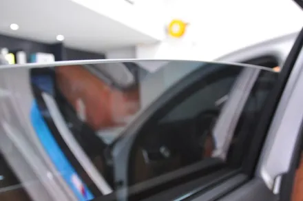 BMW 740Li xDrive M 스포츠 - 솔라가드 프리미엄 퀀텀 재시공 (서비스 필름 뜯어버리기) / 서울 동대문구 답십리동