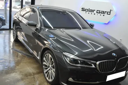 BMW 750Li xDrive 윈도우 틴팅 재시공 전면 퀀텀 28%, 측면 1열 티타늄 16% - 솔라가드 프리미엄 동대문점 / 서울 동대문구 답십리동