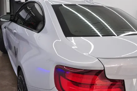 아담하고 작은 체구의 BMW M2 컴페티션 - 솔라가드 프리미엄 퀀텀 전체 시공 / 서울 동대문구 답십리동