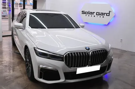 BMW 740Li xDrive M 스포츠 - 솔라가드 프리미엄 퀀텀 재시공 (서비스 필름 뜯어버리기) / 서울 동대문구 답십리동