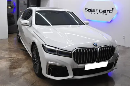BMW 740Li xDrive M 스포츠 - 솔라가드 프리미엄 퀀텀 재시공 (서비스 필름 뜯어버리기) / 서울 동대문구 답십리동