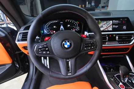 BMW M4 컨버터블 더엘엑스 동대문점의 <LX> + <퀀텀블랙> 조합 / 서울 동대문구 답십리동