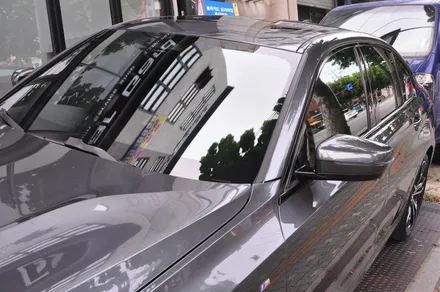 완전히 새로워진 2019 BMW 330i - 솔라가드 프리미엄 동대문점 윈도우 틴팅 (Quantum / 서울 동대문구 답십리동