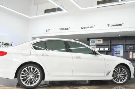 BMW 540i xDrive 럭셔리 라인 솔라가드 퀀텀 시공 - 솔라가드프리미엄 동대문점 / 서울 동대문구 답십리동