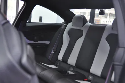BMW M4 쿠페 한정판 헤리티지 에디션 - 솔라가드 프리미엄 THE LX 동대문점 신차 패키지 / 서울 동대문구 답십리동