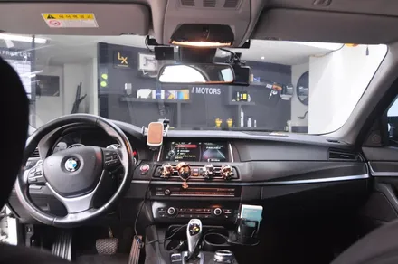BMW 5시리즈 (F10) 솔라가드프리미엄 퀀텀으로 새롭게 재시공 - 더엘엑스 동대문점 / 서울 동대문구 답십리동