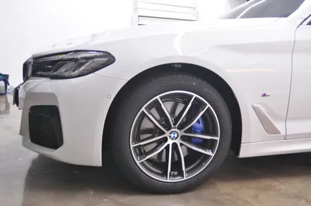 BMW 523d M 스포츠 패키지 솔라가드 프리미엄 퀀텀 윈도우 틴팅 시공 - 더엘엑스 동대문점 / 서울 동대문구 답십리동