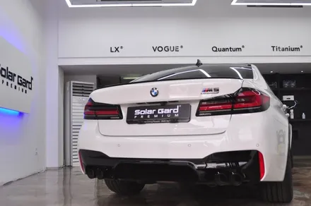2021 BMW M5 컴페티션 - 솔라가드 프리미엄 퀀텀 윈도우 틴팅 / 서울 동대문구 답십리동