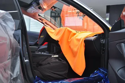 테슬라 모델3 솔라가드 프리미엄 퀀텀 후면 열선까지 전체 시공 - 솔라가드프리미엄 동대문점 / 서울 동대문구 답십리동