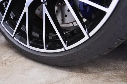 아담하고 작은 체구의 BMW M2 컴페티션 - 솔라가드 프리미엄 퀀텀 전체 시공 / 서울 동대문구 답십리동