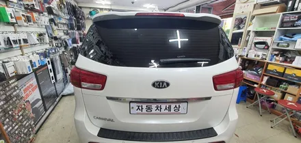 올뉴카니발 유리에 열차단 입히다 / 순천시 연향동