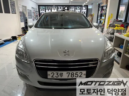 푸조 508 기존 루프스킨 제거 후 재시공 [3M 2080 - Gloss Black] 블랙유광 루프스킨 / 고양 덕양구, 일산, 파주