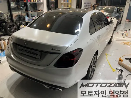 일산랩핑 벤츠 C220d 에이버리 사틴화이트펄 전체랩핑 시공완료! / 고양 덕양구, 일산, 파주