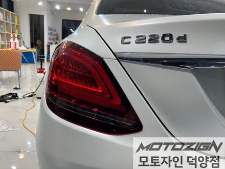 일산랩핑 벤츠 C220d 에이버리 사틴화이트펄 전체랩핑 시공완료! / 고양 덕양구, 일산, 파주