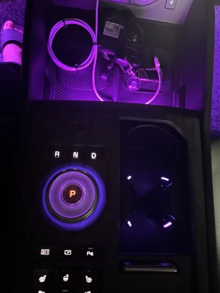 평택 k8 페이스리프트 순정엠비언트의 아쉬움을 채워줄 첫 번째 튜닝 컵홀더, 조그다이얼 led / 평택 통복동