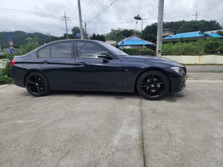 자동차 휠수리 BMW 320D 블랙유광 휠도색 휠복원 휠수리 시공! / 원주시 소초면