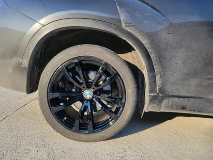 자동차 휠 스크래치 bmw x6 블랙유광 휠도색 휠복원 휠수리 시공과정은? / 원주시 소초면