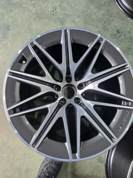 충주휠수리 벤츠 AMG GT63 다이아몬드컷팅 휠복원! / 원주시 소초면