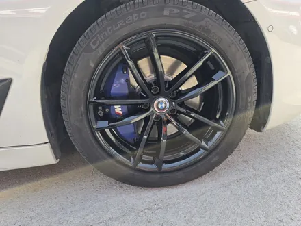 여주휠도색 BMW 5시리즈 블랙유광 휠도색 작업 전후사진! / 원주시 소초면